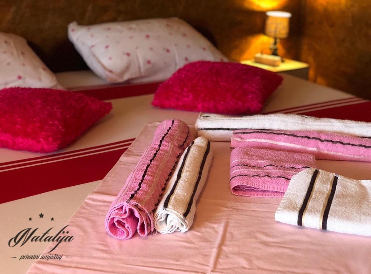 Smjestaj Natalija Hotell Osijek Exteriör bild