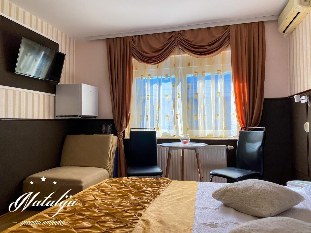 Smjestaj Natalija Hotell Osijek Exteriör bild