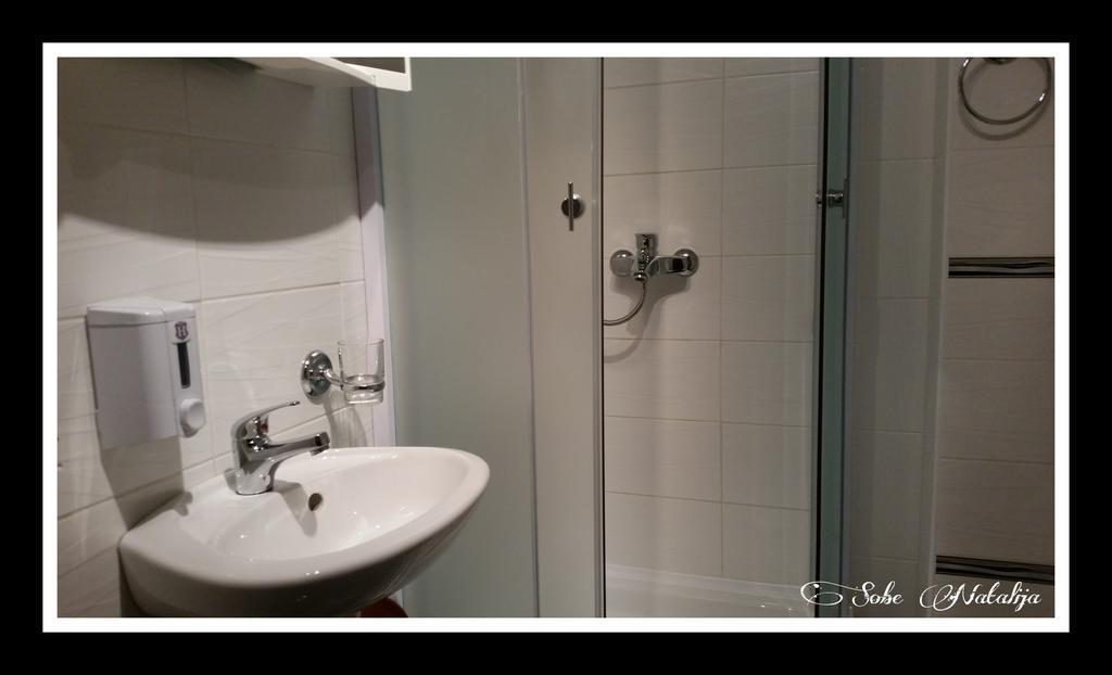 Smjestaj Natalija Hotell Osijek Rum bild