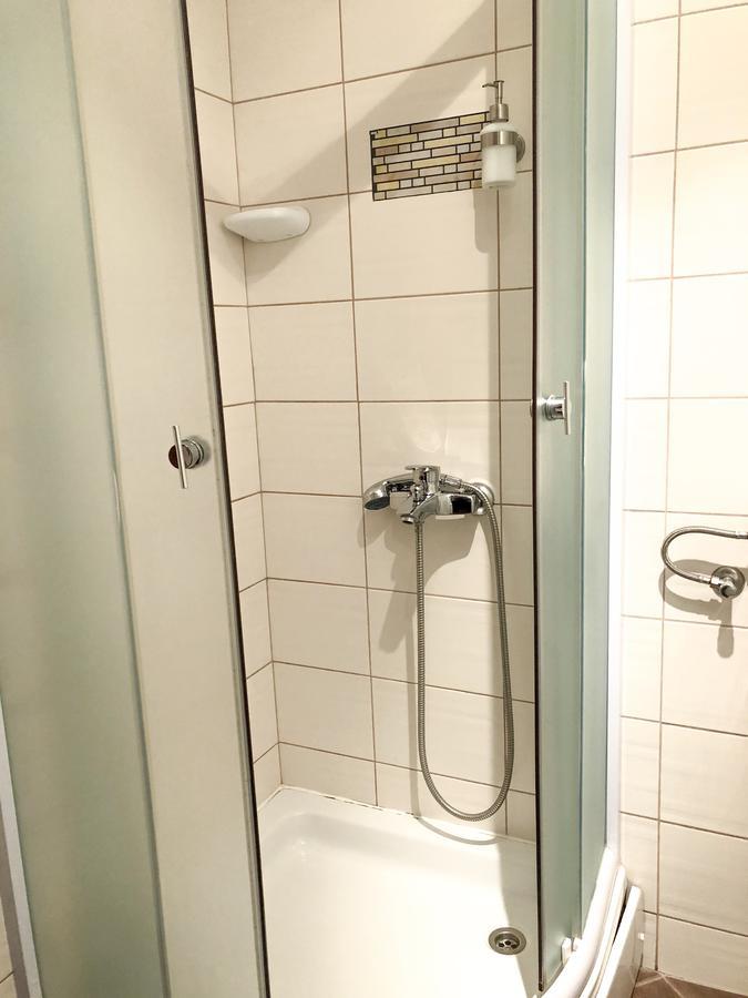 Smjestaj Natalija Hotell Osijek Exteriör bild